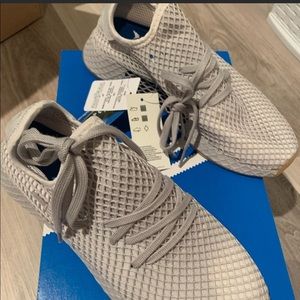 Youth Size Adidas Deerupt Runner J